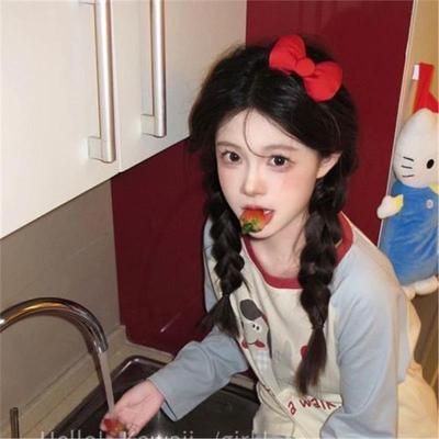 日系可爱Kity在逃公主红色