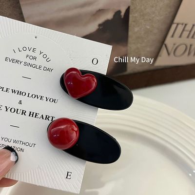 红色新款爱心发夹侧边简约