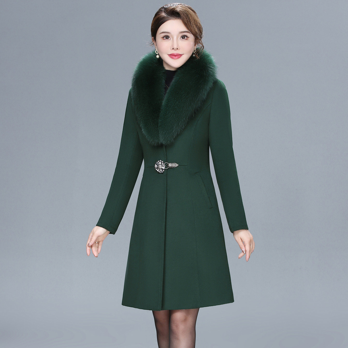 狐狸毛领羊绒大衣2025新款小个子中年妈妈气质羊毛呢子外套女短款