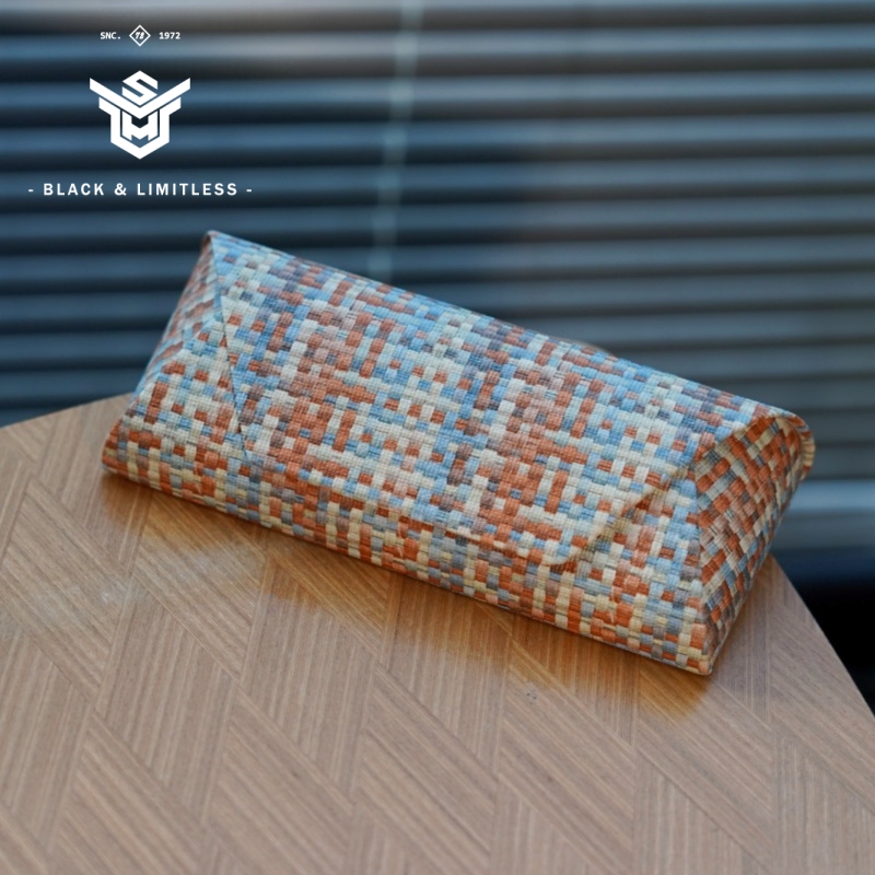 高颜值眼镜盒MARCWOOD送眼镜布