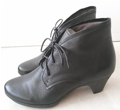 拔佳专柜正品bata牛皮超软底女鞋