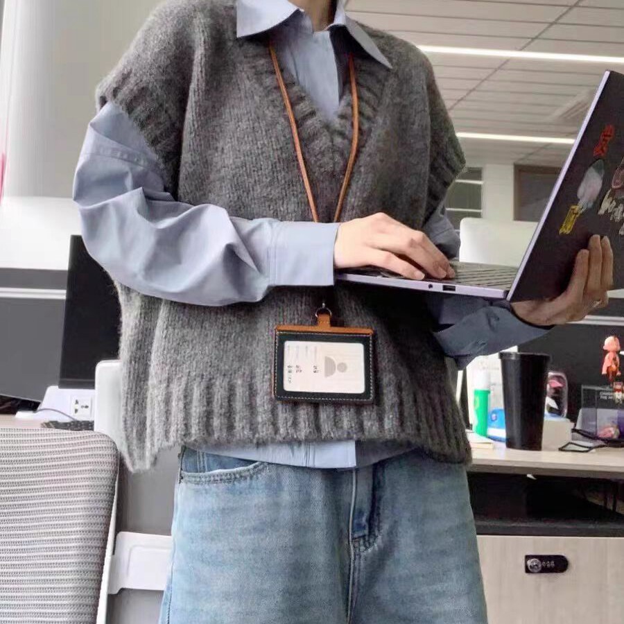 宽松超短款落肩V领羊绒马甲背心女秋冬加厚外穿无袖大码毛衣坎肩