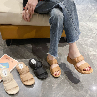 女款 百搭软底踩屎感两穿凉拖外穿拖鞋 夏季 时尚 女 2022年新款 凉鞋