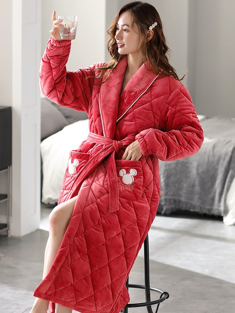 CORAL VELVET NIGHTGOWN WOMENS AUTUMN AND WINTER THICKENED THREE-LAYER PADDED COTTON SUPER THICK PAJAMAS WOMENS VELVET AND COTTON BATHROBE ELONGATED