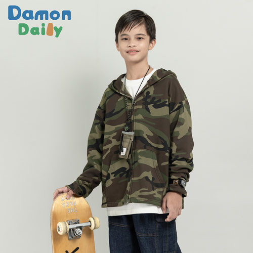 DAMON薄款日系迷彩企鹅刺绣外套