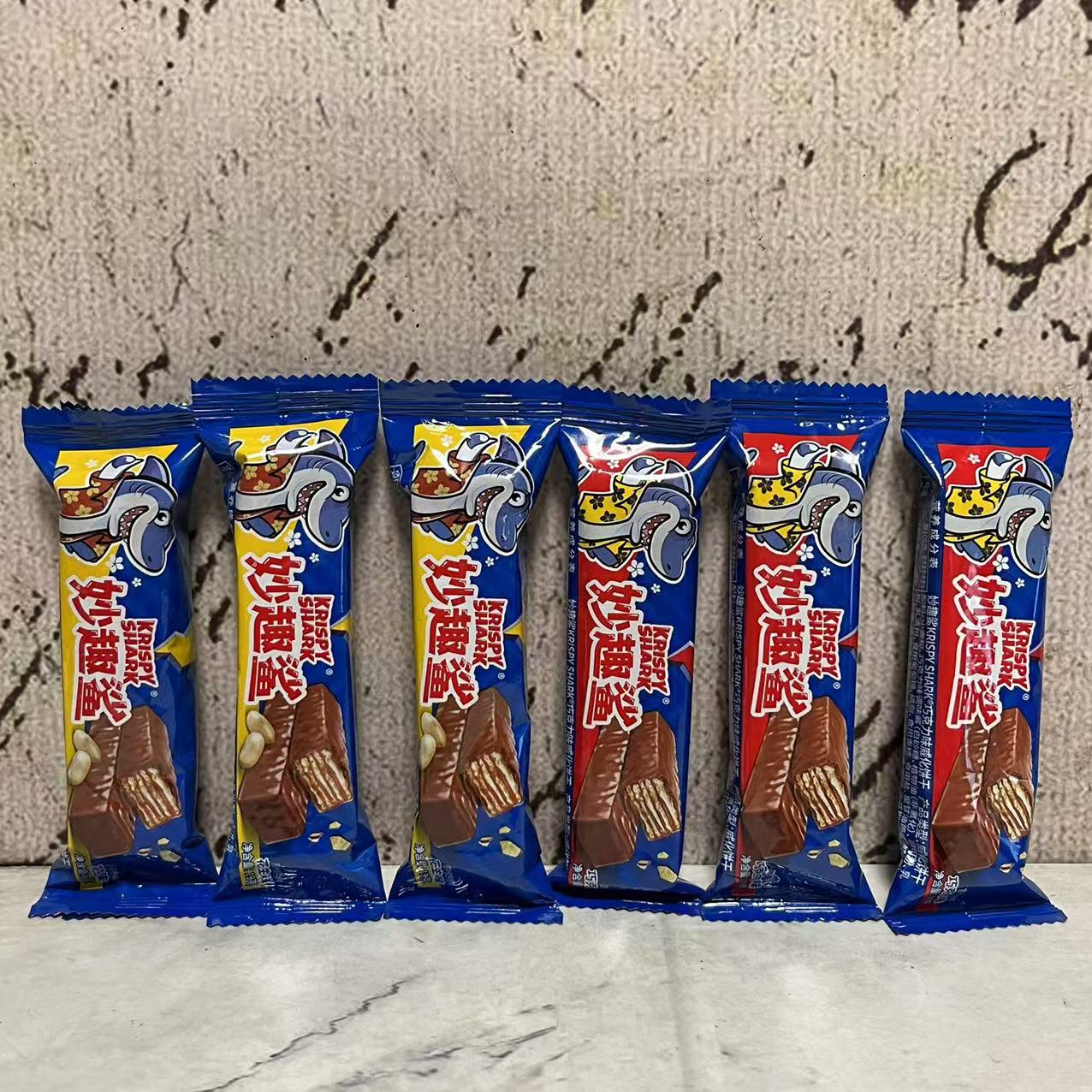 临期特卖 妙趣鲨巧克力味花生味威化饼干19g袋装 休闲零食威化