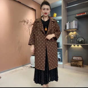洋气妈妈装波点风衣2026春装新款宽松大码休闲中长款七分袖外套女