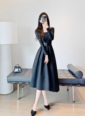 黑色连衣裙秋装女款2024年新款高端气质名媛收腰显瘦中长款打底裙