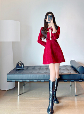 红色小香风连衣裙女轻奢高级感2024秋冬装新款气质名媛收腰a字裙