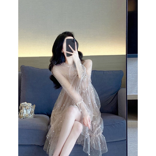 温柔宽松纱网纯色大摆仙女连衣裙