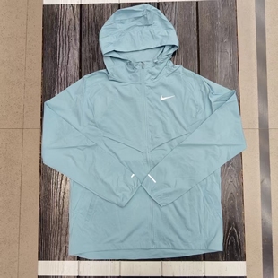 Nike耐克男子春秋运动跑步训练梭织拒水连帽夹克防晒外套FB7541