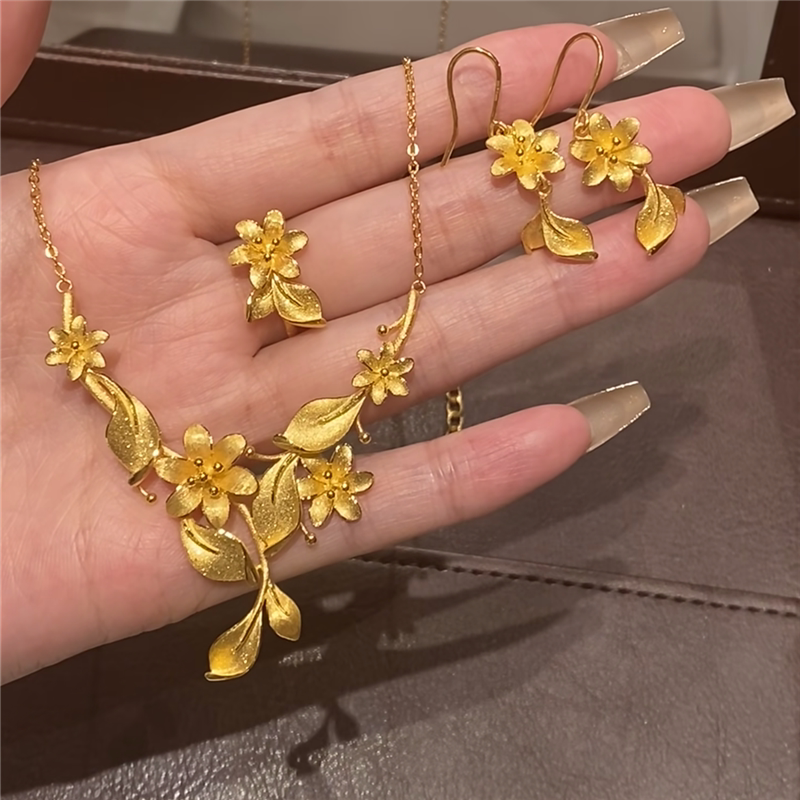 太闪了璀璨神明花嫁摆台三金项链图片