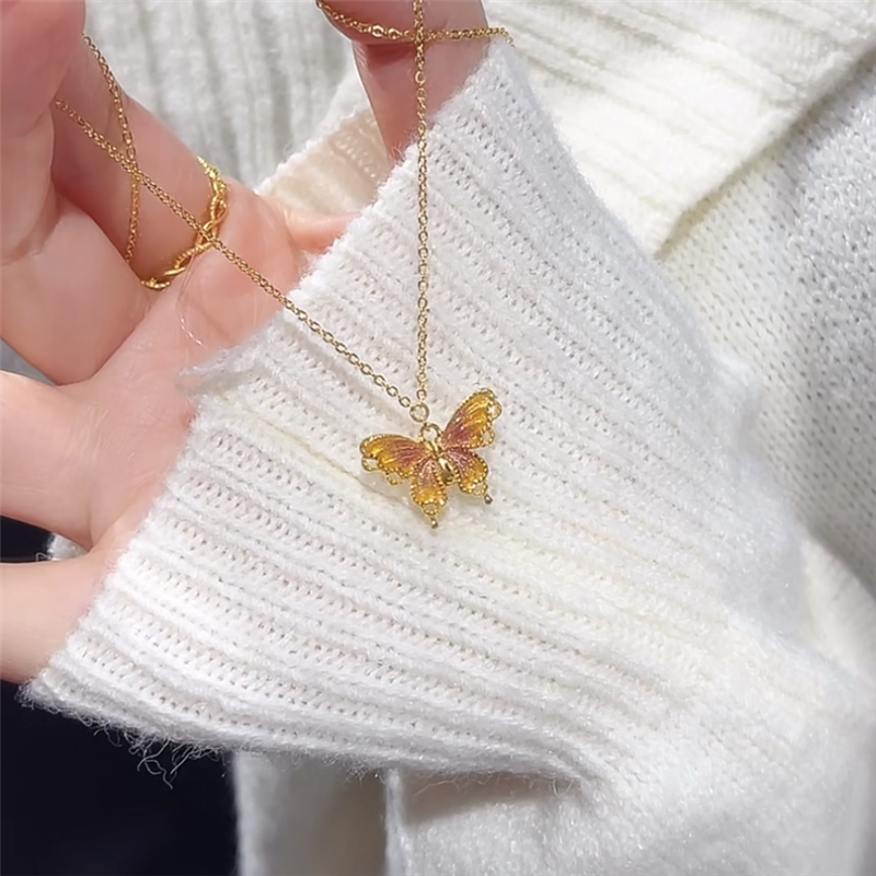 爆闪灵动幻彩蝶梦蝴蝶项链女仿黄金色珐琅彩粉釉翅膀福蝶锁骨颈链