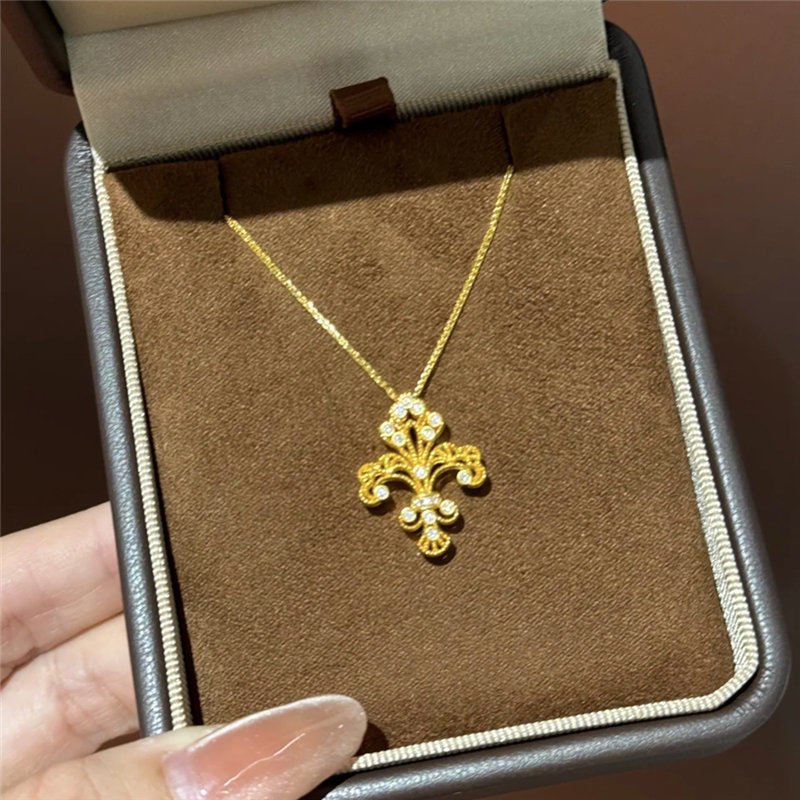 不掉色~999黄金色爆闪点钻传世鸢尾花项链女古法花丝宫廷风锁骨链