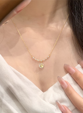 仿真黄金镶嵌黄钻小方糖吊坠项链