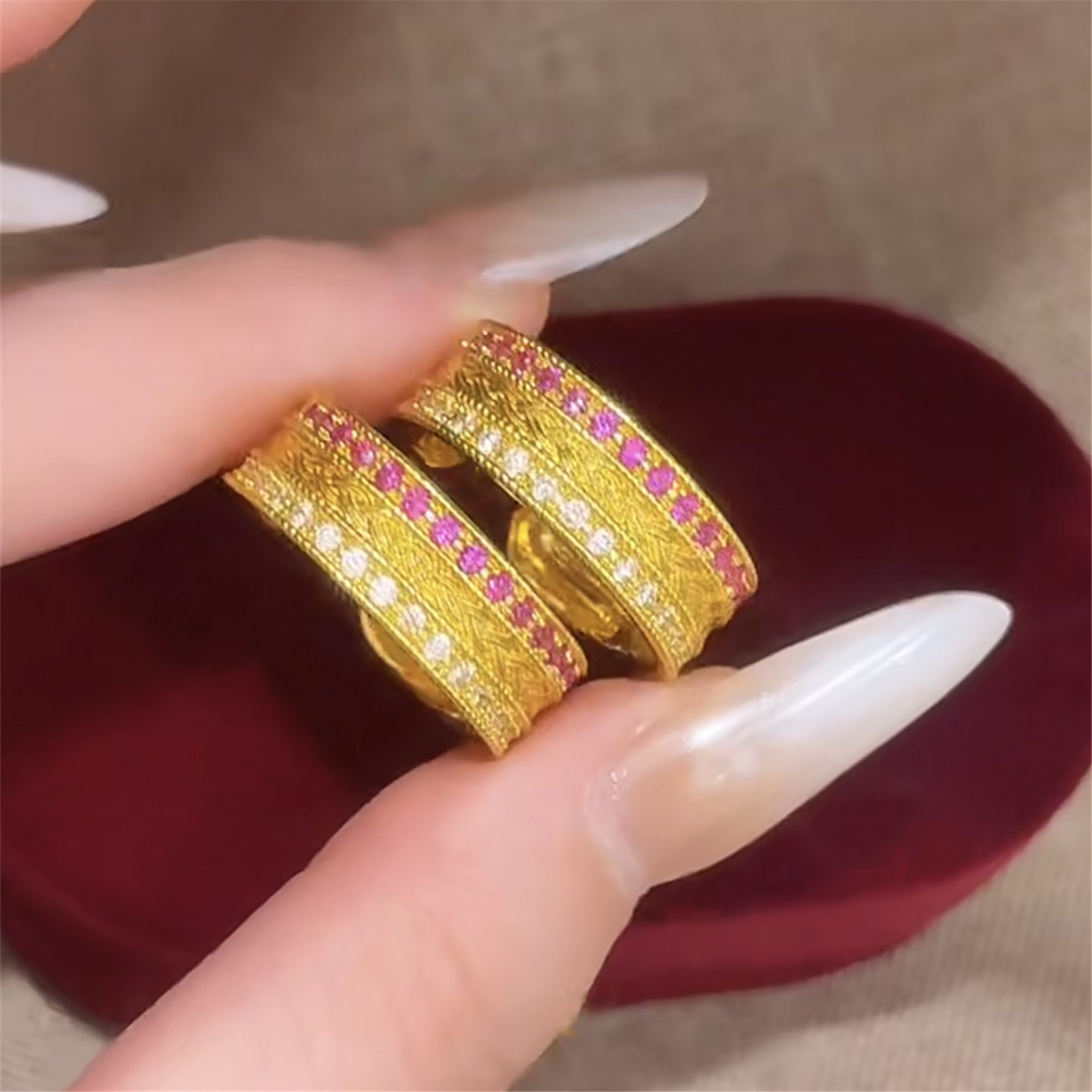 复古宫廷风麦穗织金开口戒指女仿黄金色满钻镶嵌红宝石三排食指戒