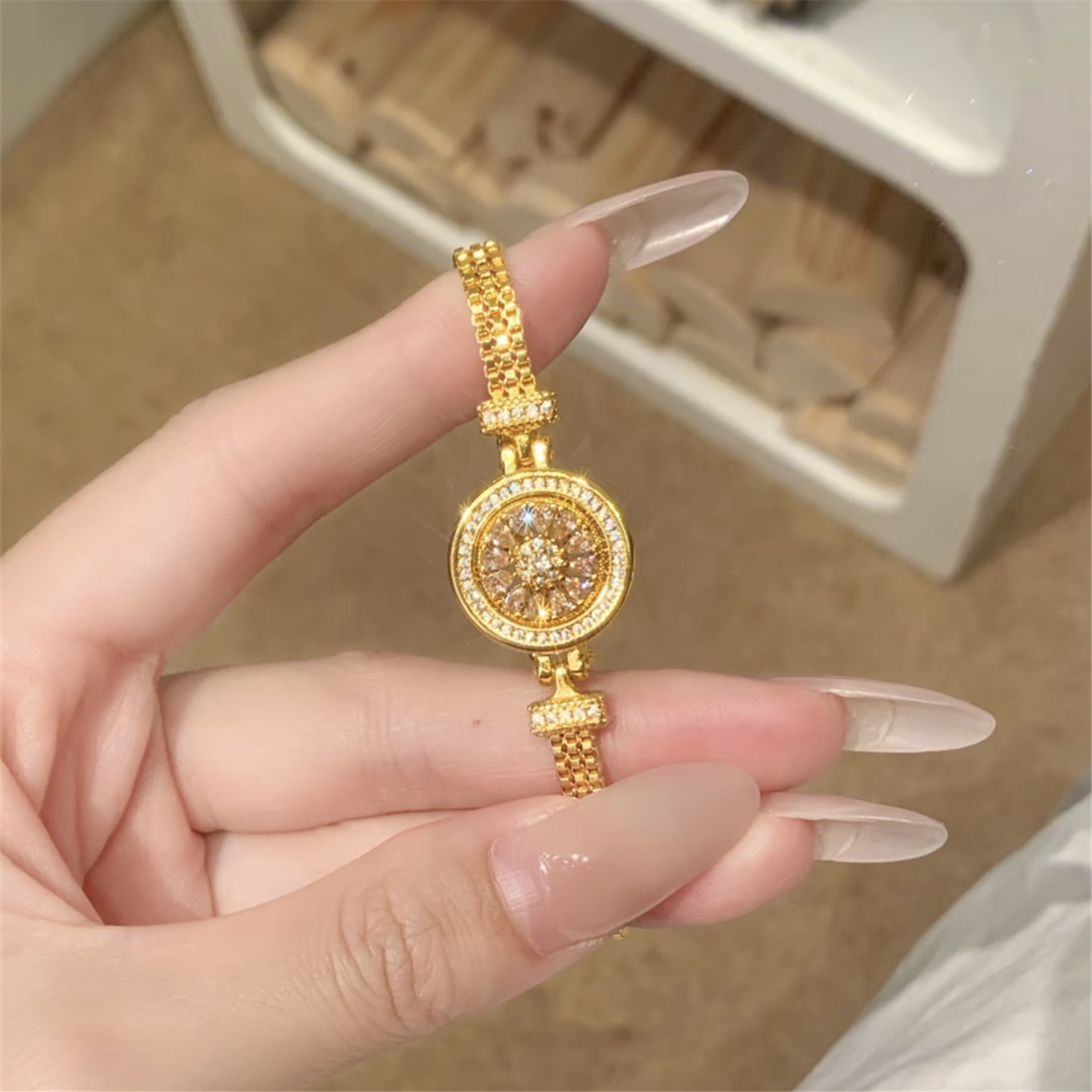 24k黄金色超闪粉钻玫瑰花窗可旋转罗盘手链女时来运转圆盘手表链