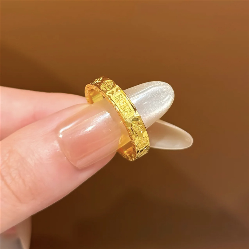 錾刻招财吉言三面碎碎冰戒指女图片