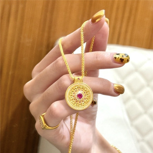 镶嵌点钻玫瑰窗花八宝罗盘项链女沙金转动仿红宝石圆牌吊坠毛衣链