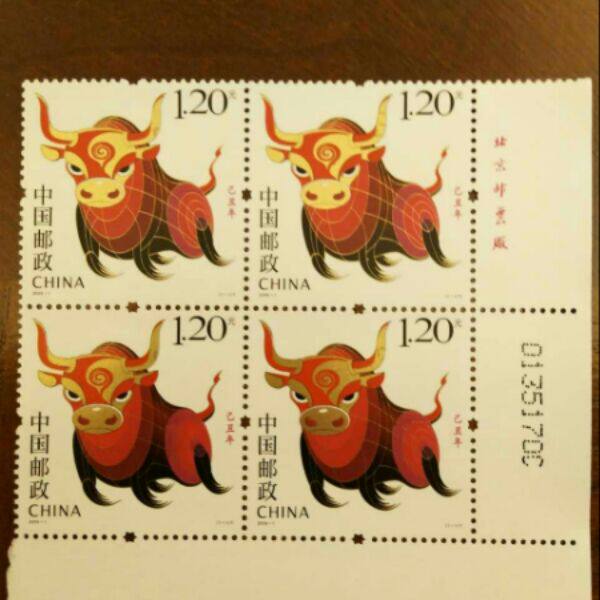 2009-1三轮生肖牛右下角带厂铭方连(带荧光)原胶全品 邮局正品