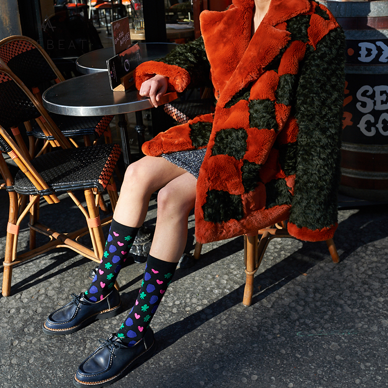 爱心印花男女情侣同款中筒袜