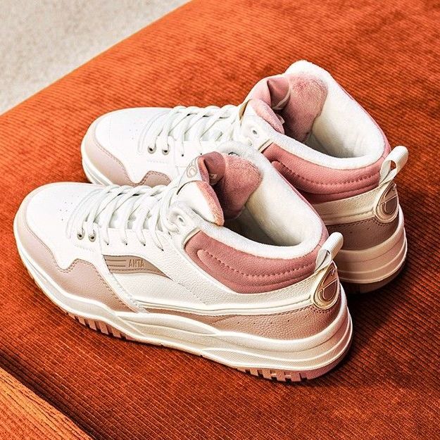 安踏棉鞋女板鞋满贯冬季新款1保暖加绒革面休闲运动鞋122548973