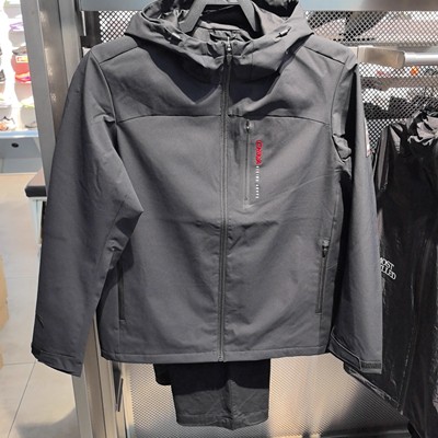 安踏国家队男子运动外套冬季4丝光薄绒防泼水梭织夹克152547606N