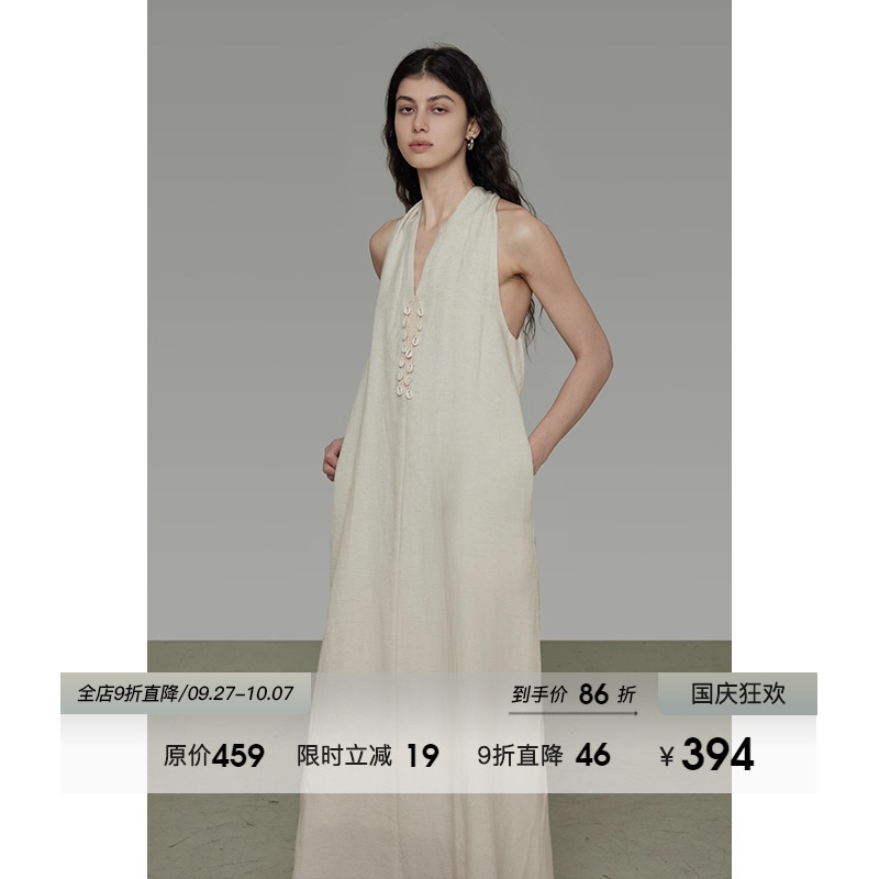 UNSPOKEN挂脖V领连衣裙女2025夏季新款无袖宽松简约设计感A字长裙