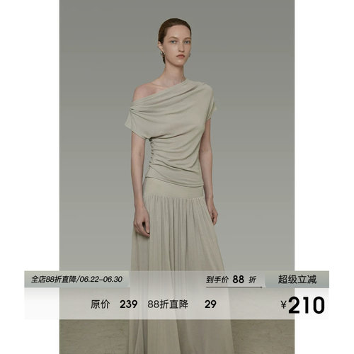UNSPOKEN设计感褶皱斜肩短袖T恤女夏季2026新款宽腰头垂感半身裙