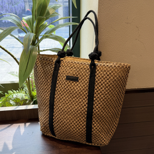 大容量草编托特包女单肩编织包百搭休闲度假风沙滩包出游海边时尚