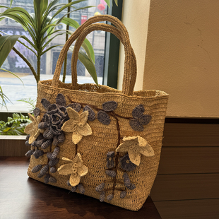 饰手提托特包大容量单肩包草编包蓝色花瓣手工 拉菲草编织包花朵装