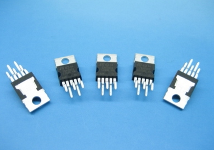 TDA2003  拍前 请询价