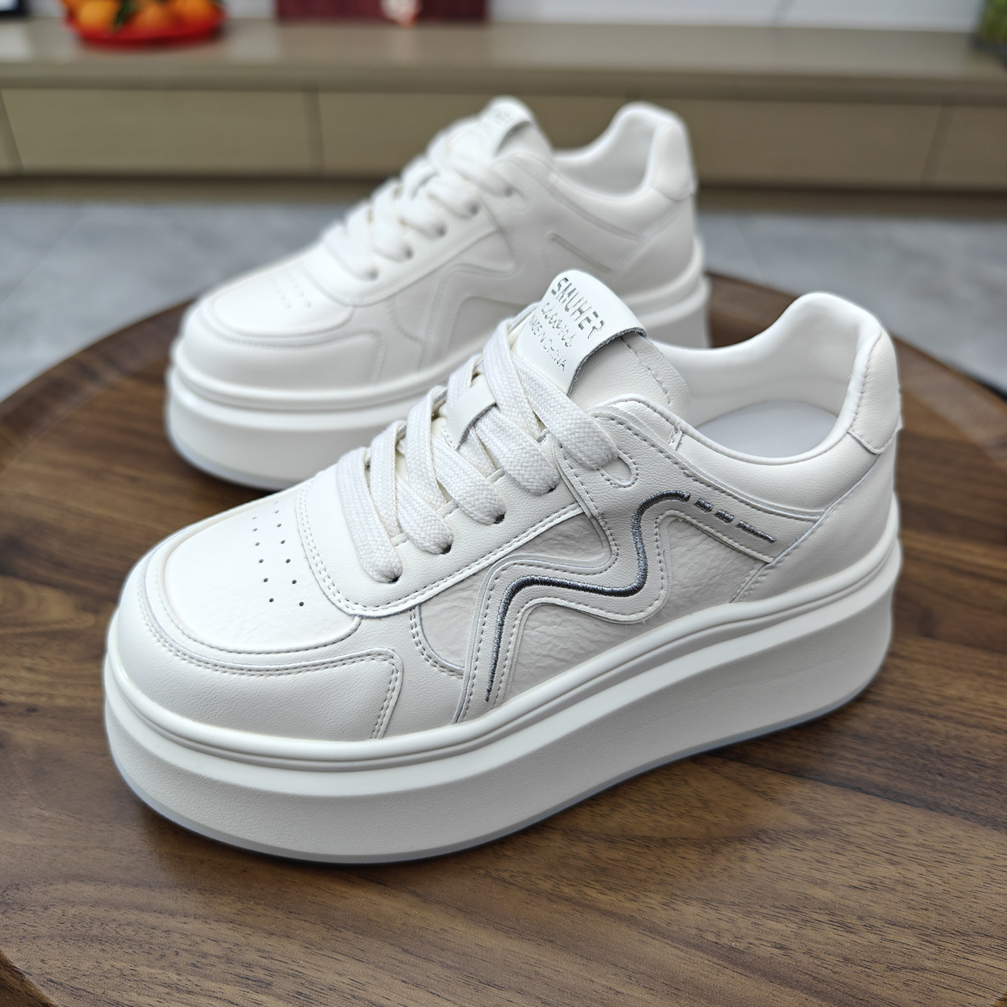 小白鞋女2026新款鞋子真皮厚底增高女款板鞋爆款百搭休闲鞋配裙子,女鞋,时尚休闲鞋,淘宝优惠券,粉丝福利购,淘宝优惠卷