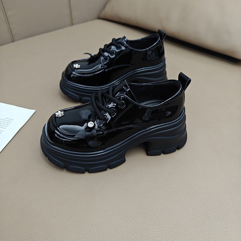 乐福鞋女2025新款漆皮花朵水钻休闲系带百搭单鞋系带英伦风小皮鞋,女鞋,乐福鞋（豆豆鞋）,淘宝优惠券,粉丝福利购,淘宝优惠卷