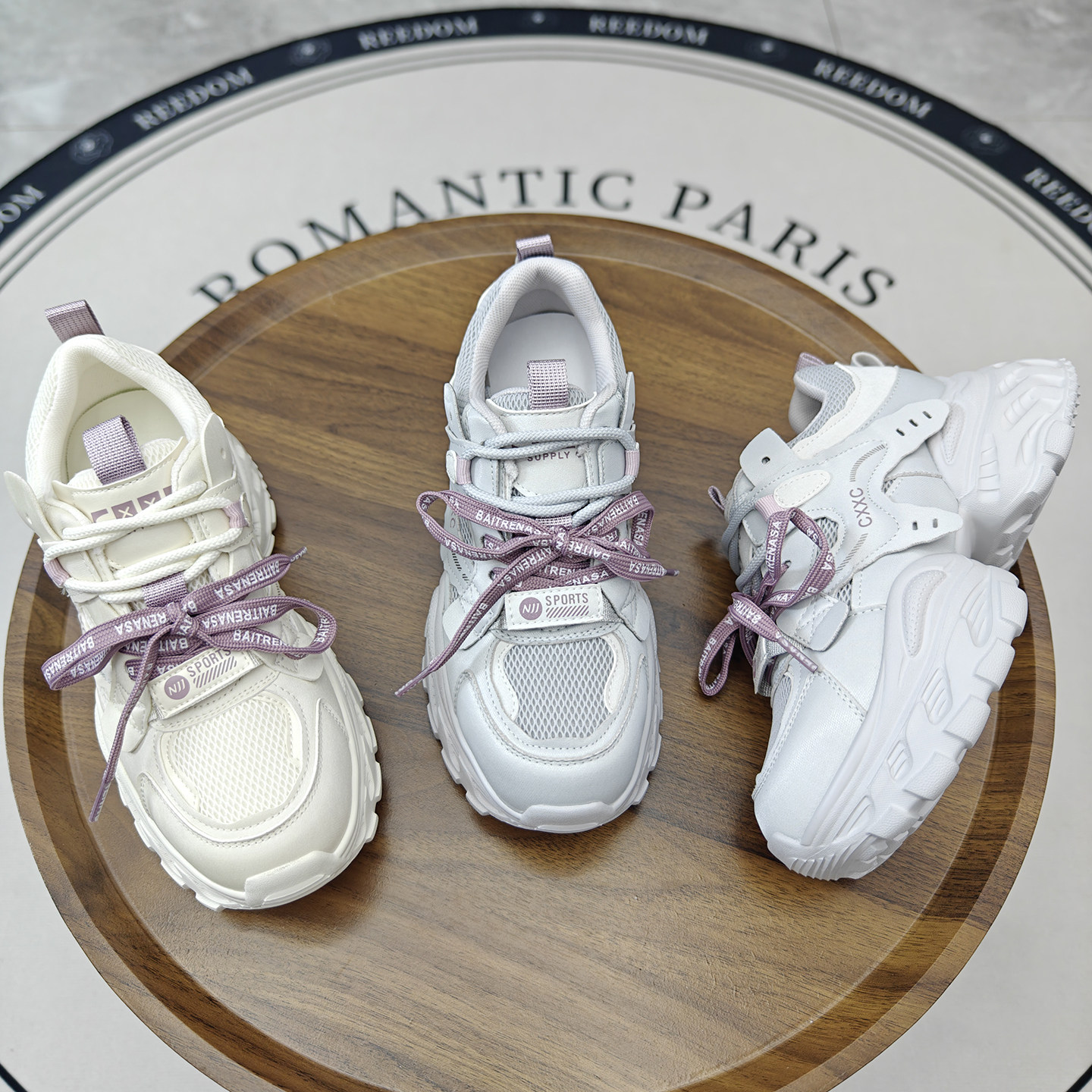 欧洲站厚底轻便老爹鞋女2026新款网面秀气百搭双带增高休闲运动鞋