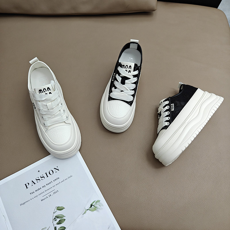 百搭小白鞋女2026夏季新款镂空网面韩版透气厚底增高轻便休闲板鞋