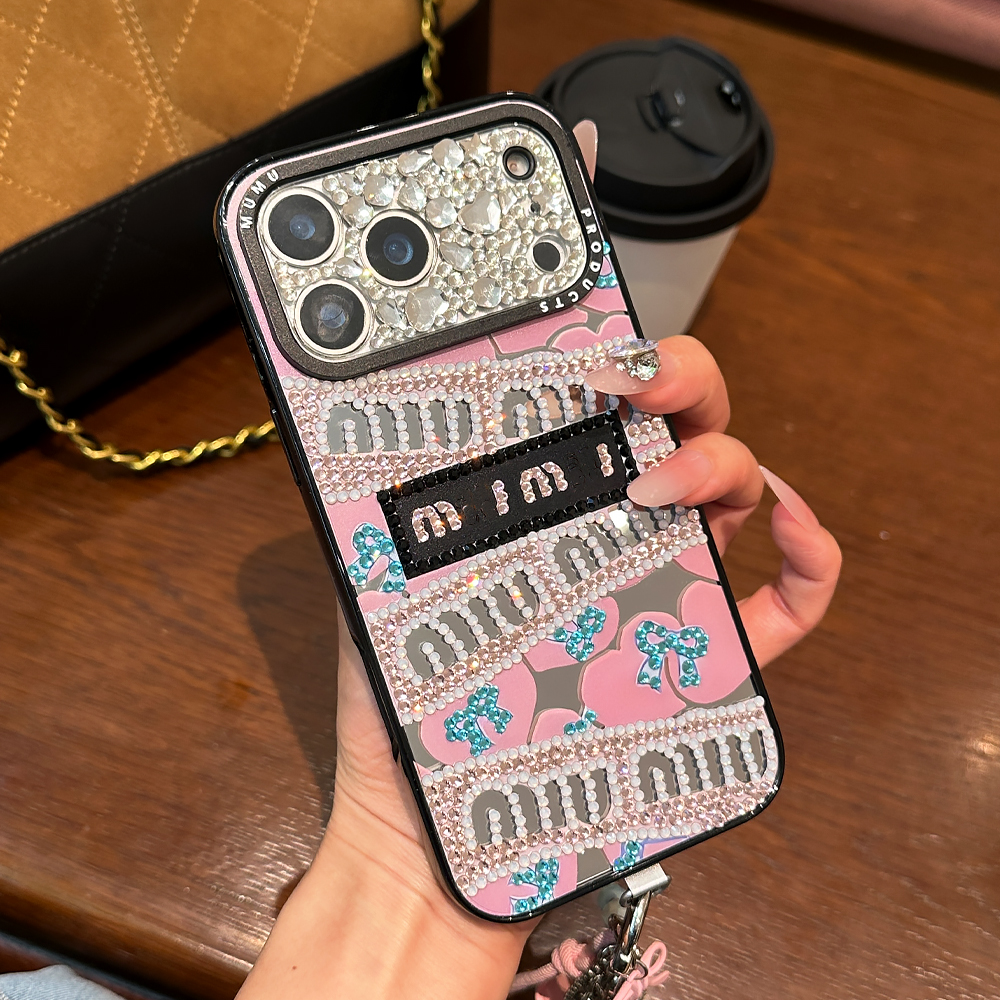 新款潮牌MIU镜面爱心粉色字母蝴蝶适用于苹果17promax手机壳手工满钻17pro带钻16pro女15粉色轻奢网红