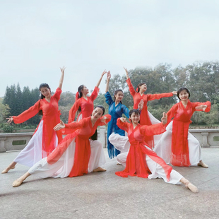 左手指月中国风古典舞蹈演出服万疆伞舞扇子舞女侠表演服红色长衫