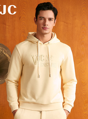 VJC 秋冬男装连帽卫衣休闲白色刺绣时尚上衣 B23DE1513