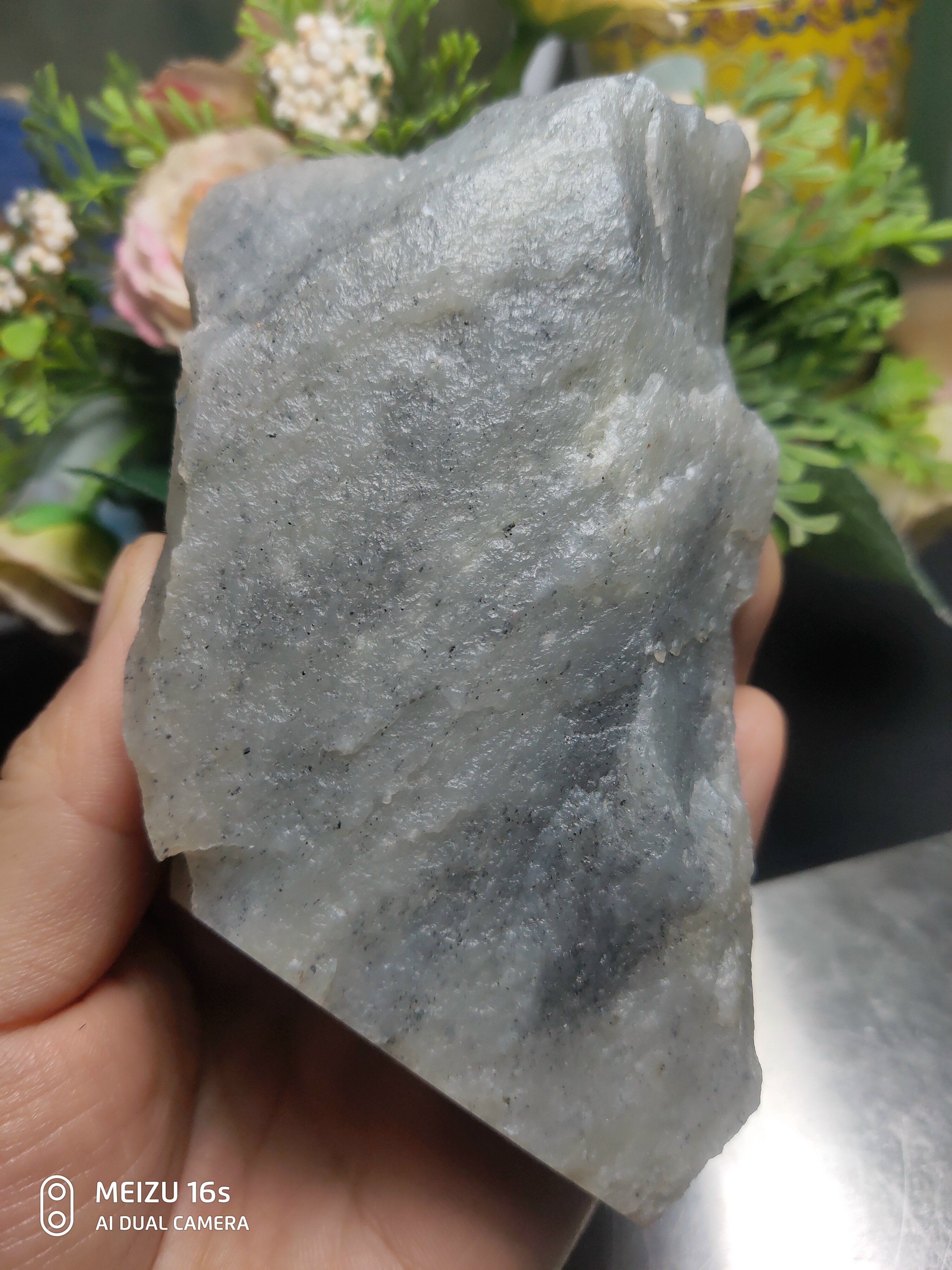 和田玉青花山料白底果冻肉出货的好材料，天然保真雕刻练手都可以