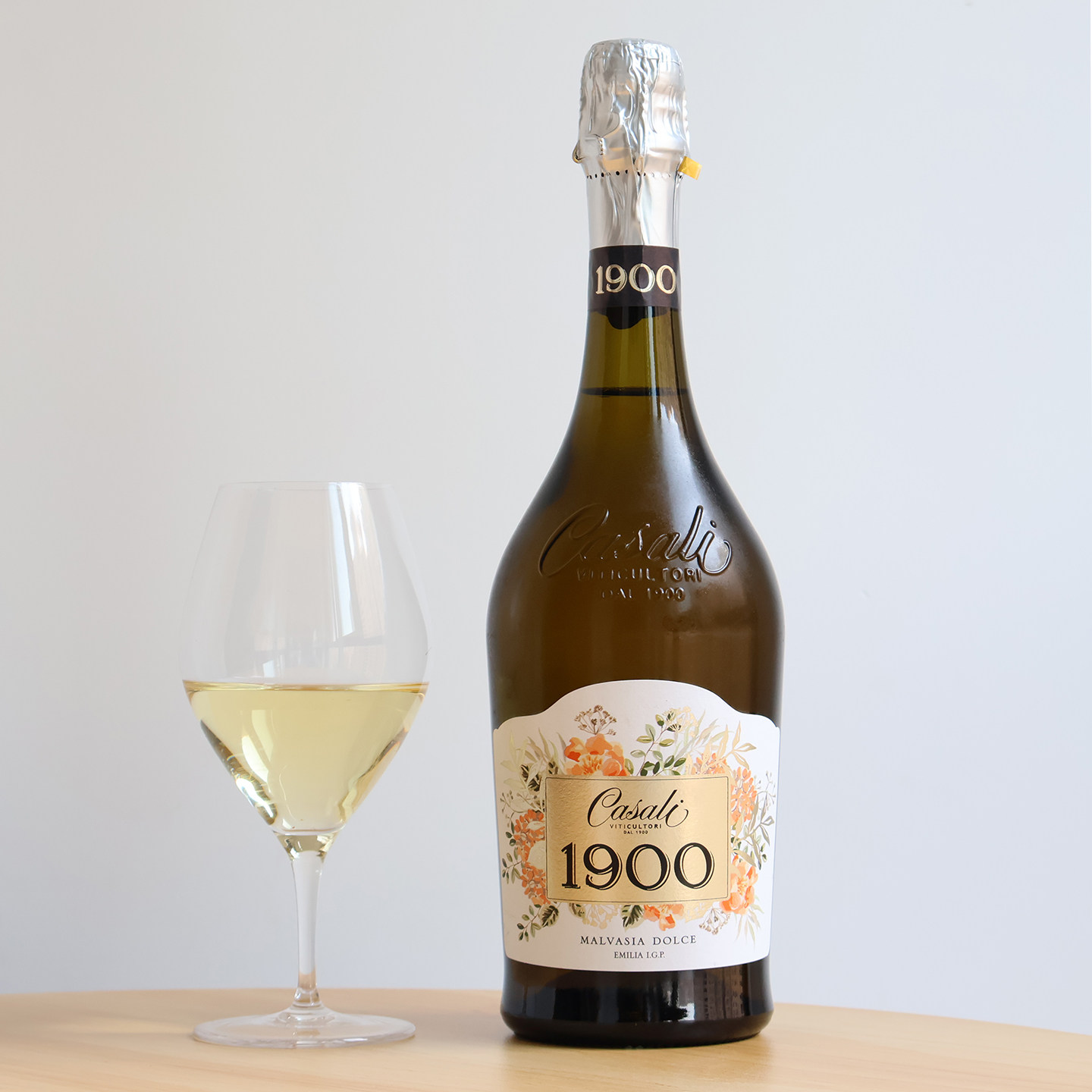 爆汁白色浆果  意大利玛尔维萨甜白起泡葡萄酒波索童话进口气泡酒