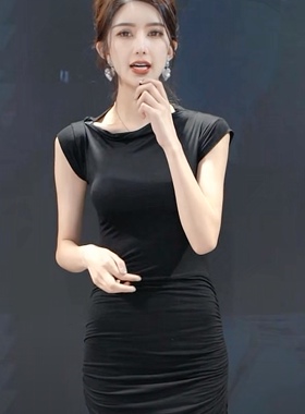 LINA 哇塞王霖同款女团性感火辣弹力褶皱连衣裙夏季新款短袖T裙子