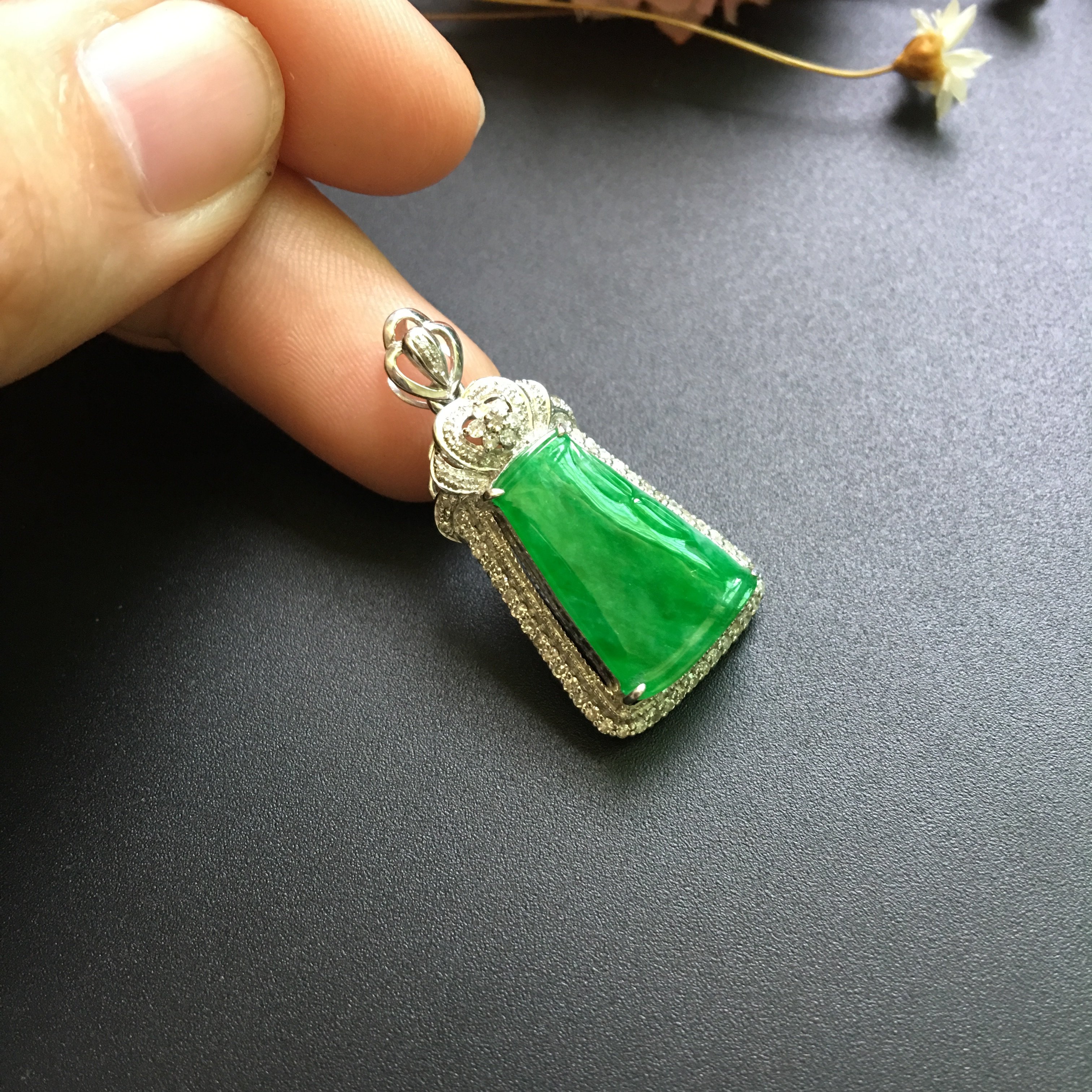 天然缅甸18k镶嵌玉石翡翠女士吊坠挂件玉坠竹子冰种满绿