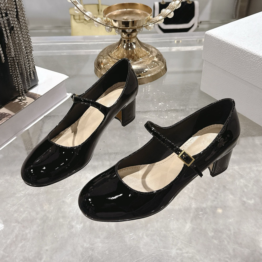 新款法式复古玛丽珍高跟鞋黑色漆皮一字带单鞋高级感真皮粗跟女鞋,女鞋,玛丽珍鞋,淘宝优惠券,粉丝福利购,淘宝优惠卷