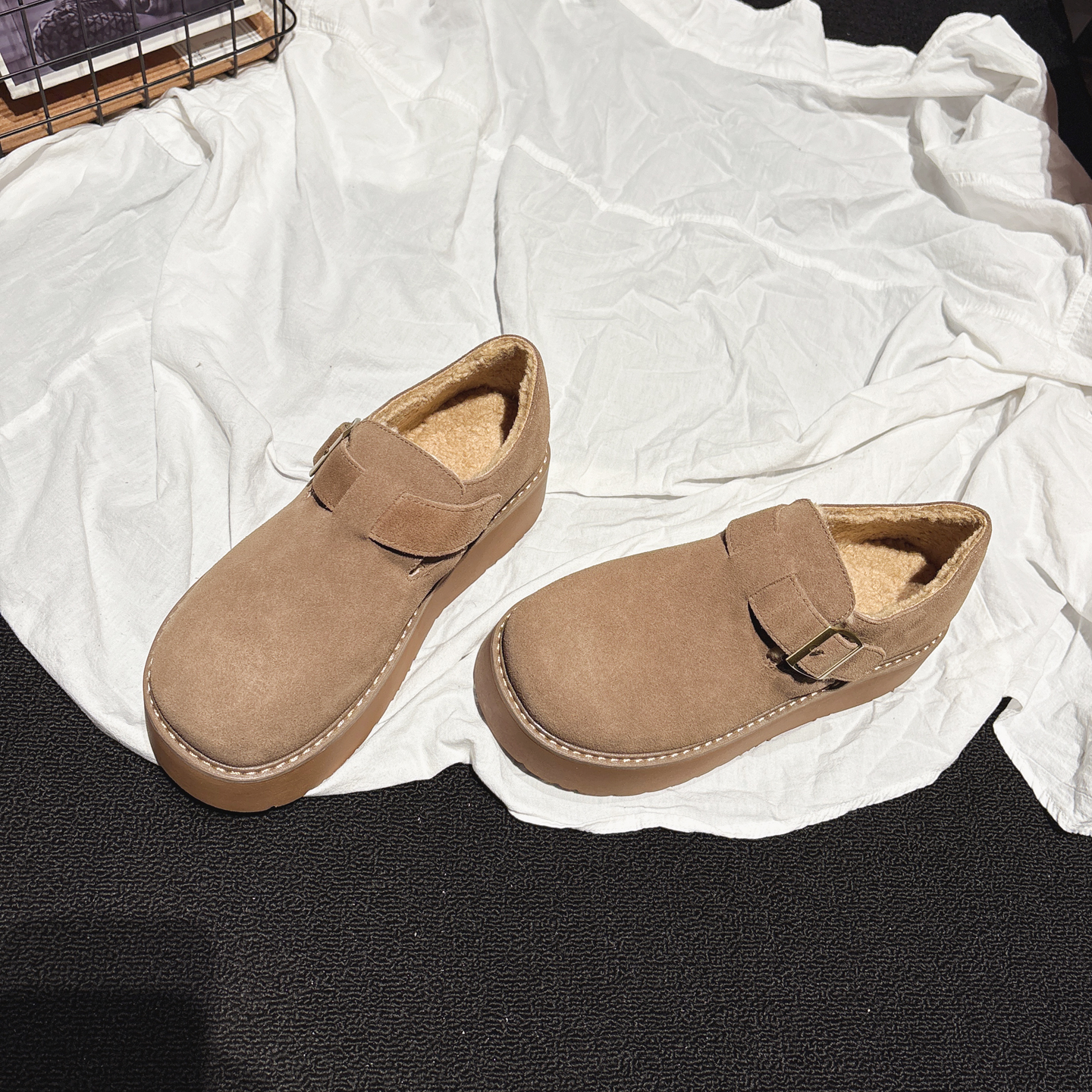 增高~轻便厚底真皮羊羔毛勃肯鞋