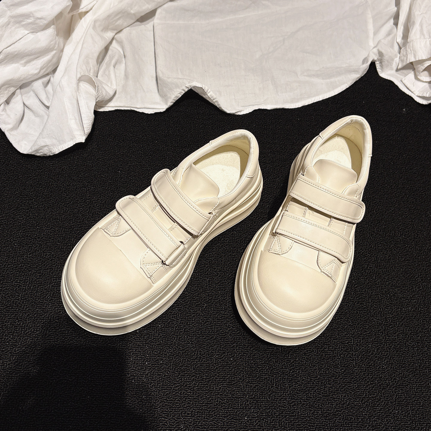 7CM增高~巨轻厚底加绒真皮小白鞋