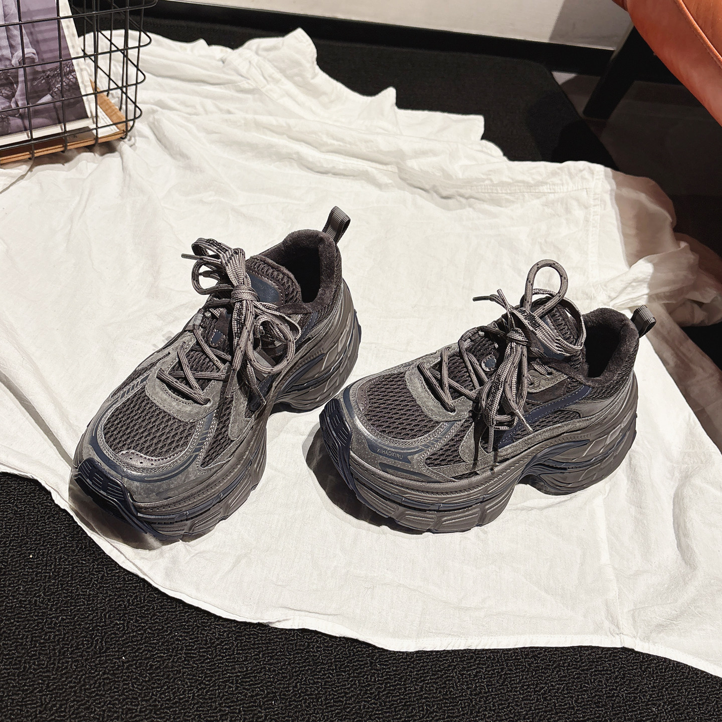 6CM增高~真皮加绒厚底机甲老爹鞋