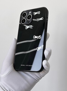 MOKASTUDIOS原创设计意极简拉链元素暗黑小众手机壳适用于苹果16promax钢化玻璃15pro全包精孔保护套男女个性