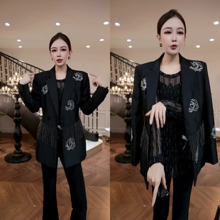 网红爆款设计感秋季西服领上衣微喇裤两件套镶钻气质名媛套装休闲