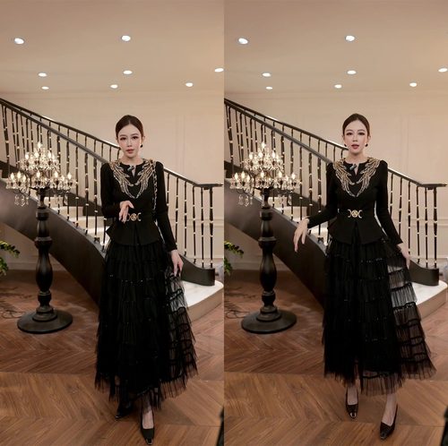 轻奢镶钻爆款上衣半身长裙两件套